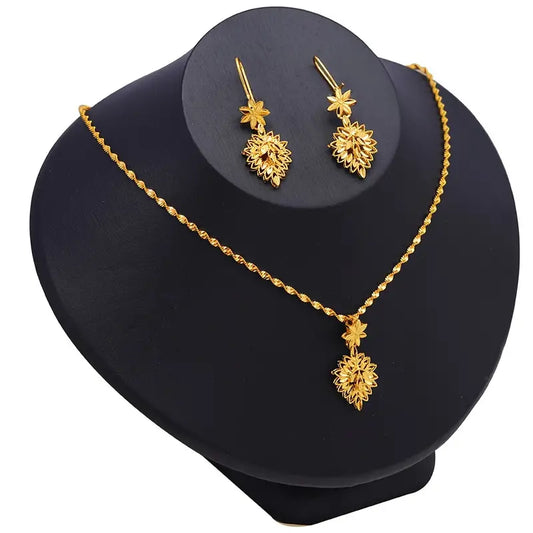 EEEM™ -24K Golden Plated Leaf Design Jewelry Set